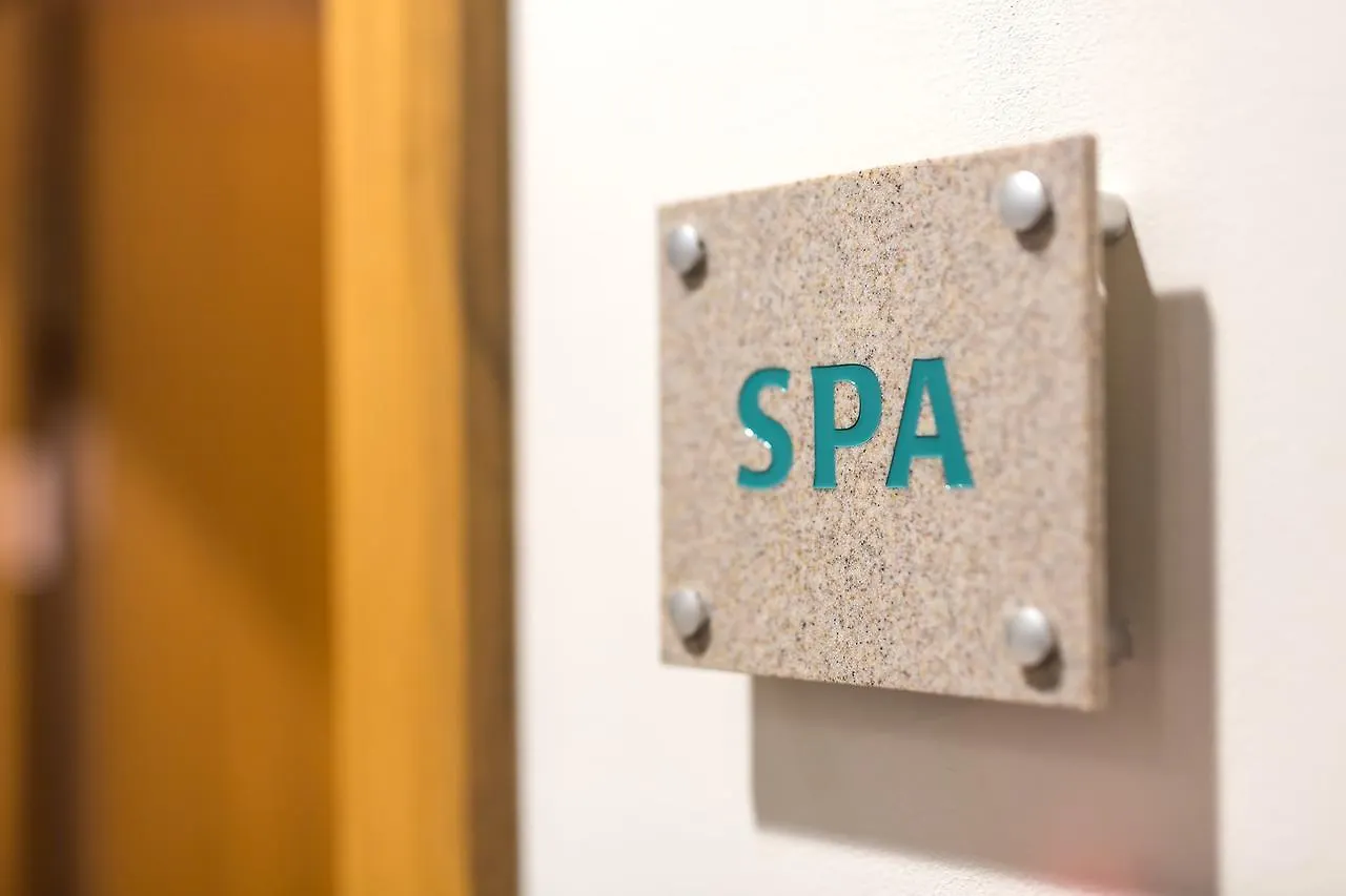 Merchants Crown Suites And Spa 布拉格