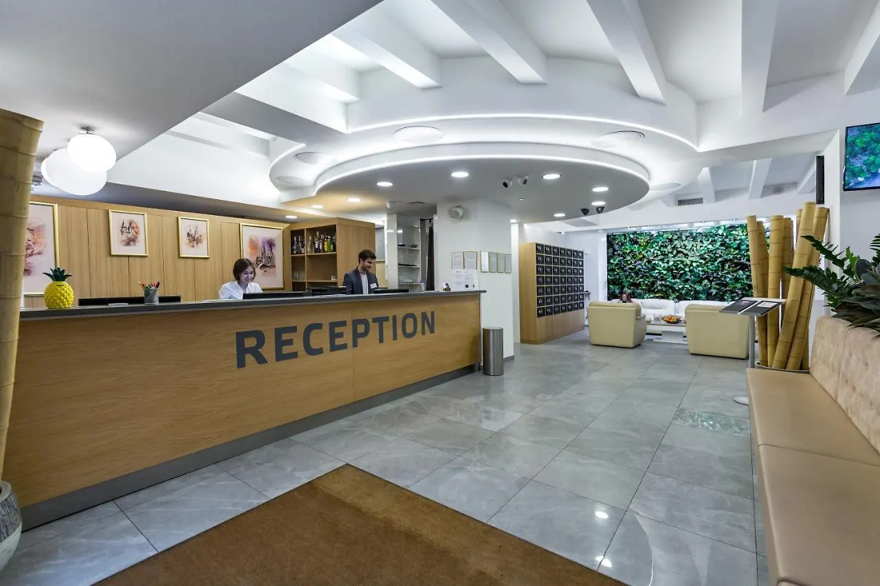 Merchants Crown Suites And Spa 布拉格 5*,  捷克